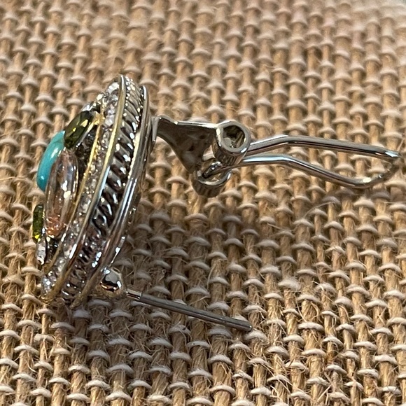 2 pc Silver tone Crystal Necklace Set - Picture 4 of 8